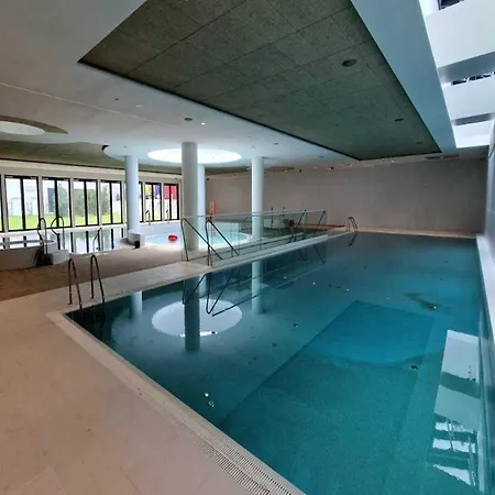 Apartment Large With Sea View, Indoor Pool