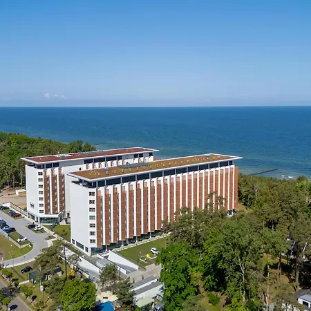 Large With Sea View, Indoor Pool Apartment *
